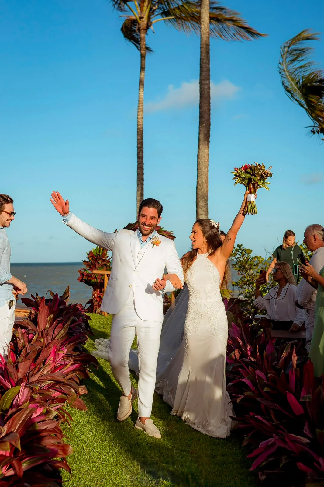 Los brazos en alto — fotografía de bodas por Paulo Oliveira