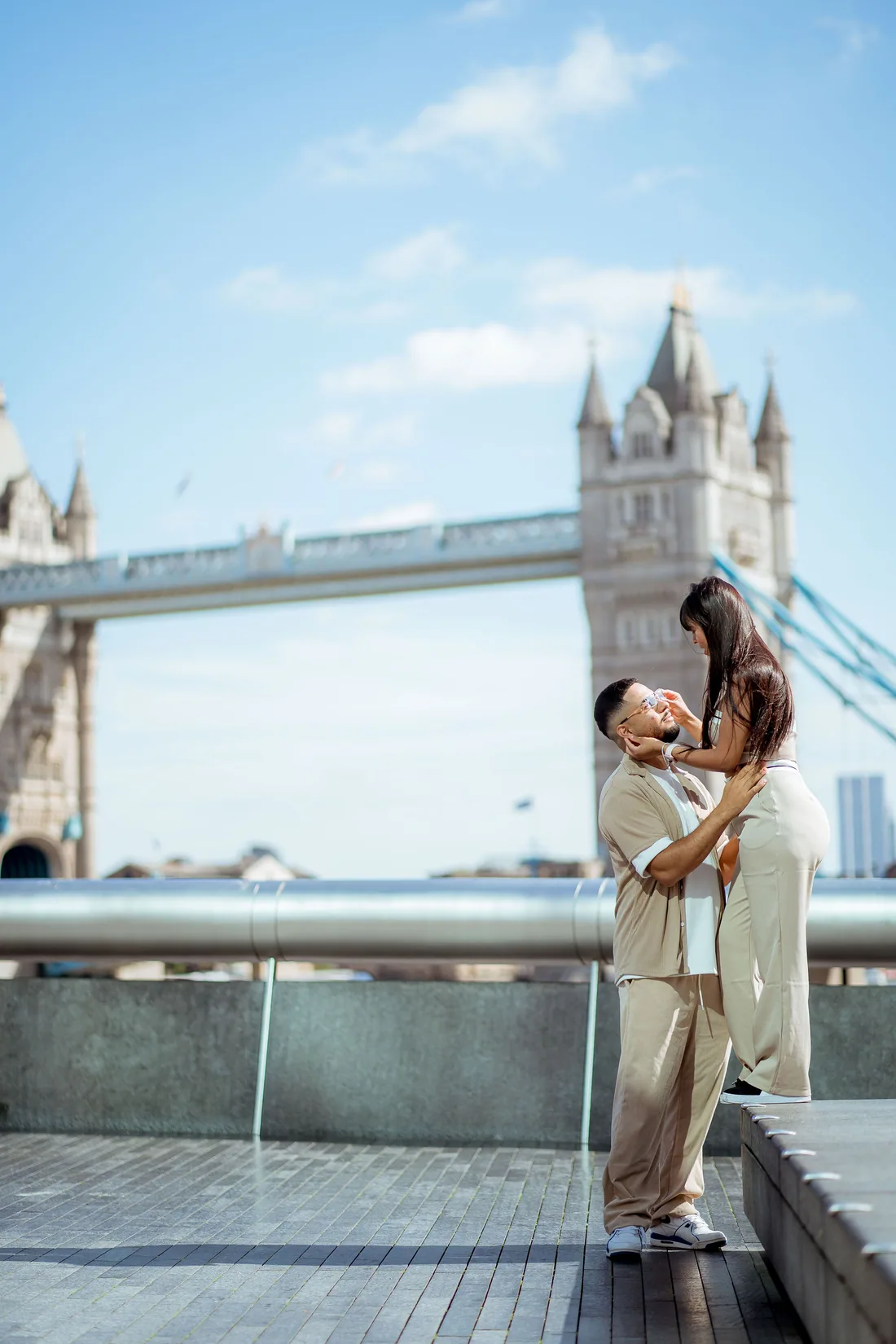 En brazos — fotografía de parejas por Paulo Oliveira
