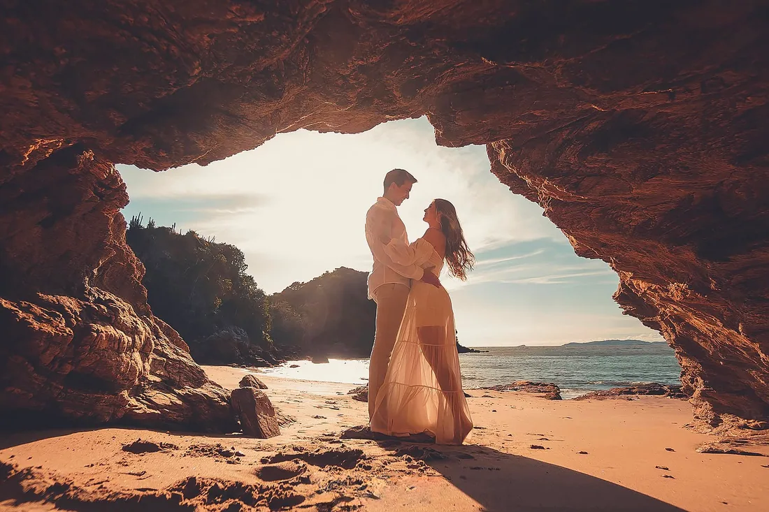 La gruta — fotografía de parejas por Paulo Oliveira